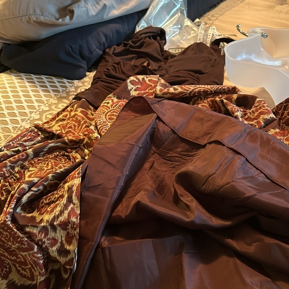 NWT, by Seaza Chin size 10, $25 in excellent condition. - Picture 8 of 9